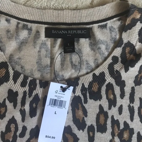 Banana Republic Animal Print Top Size L - Picture 2 of 8